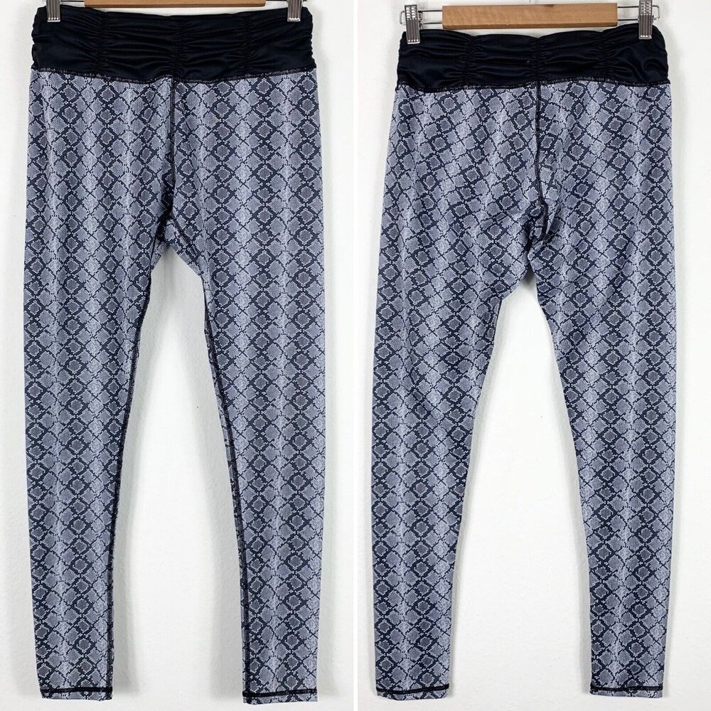 Size Medium Leggings Animal Print Gray White Black Fitted Stretch NEW Mint Lilac